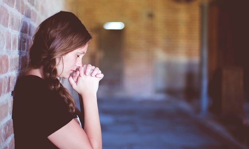 devojka-zabrinuta-ginekoloski-pregled